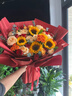 艾斯维娜鲜花速递向日葵混搭花束生日礼物全国同城配送 33朵玫瑰+5朵向日葵混搭花束 实拍图