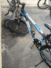 金武端自行车成人山地车公路赛车单车骑行变速超轻越野中学生初中青少年 尊享版-辐条轮-黑蓝色【铝架】 26寸24速 实拍图