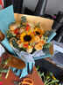 艾斯维娜鲜花速递向日葵混搭花束生日礼物全国同城配送 向日葵香槟韩式花束 实拍图