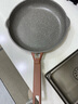 苏泊尔（SUPOR）有钛平底不粘锅 抗菌率99.9%星星石耐磨煎锅28cm EJ28AKJ01 实拍图