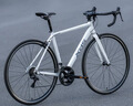 喜德盛公路自行车RC200入门休闲14速变速铝合金车架公路车 2025款RC200 白/灰 700C*510（建议身高175-185） 实拍图