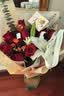 花艺湾鲜花同城配送玫瑰百合花束表白送女友老婆闺蜜生日礼物 11朵红玫瑰3朵百合花束 全国同城配送 留言送花日期 实拍图