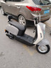 绿源（Luyuan）电动摩托车  【向往的生活推荐】M7UMODA10【续74公里-60V20AH-5块铅酸电池-1000W】家用代步车雾 实拍图