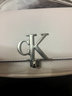 Calvin Klein时尚单肩包礼物链条包包金属字母旋扣翻盖CK女包斜挎马鞍包DH3240 实拍图