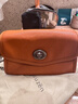 裘真信封包女链条斜挎单肩包休闲复古小包植鞣头层牛皮包包 焦糖色-小号 实拍图