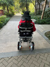 护卫神电动轮椅车老人轻便折叠旅行代步无刷智能全自动小金刚W76003 【13】升级可躺款/20安锂电池/省力电助推 搭载“专利防翻系统”/无刷电机/电磁刹车/四重减震 实拍图