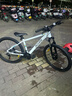 喜德盛（xds）山地自行车黑客350/旭日310 X6铝合金车架21速变速机械碟刹 黑客350白灰15.5寸（26款） 实拍图