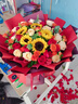 艾斯维娜鲜花速递向日葵混搭花束生日礼物全国同城配送 33朵玫瑰+5朵向日葵混搭花束 实拍图