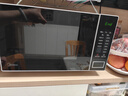 美的（Midea）微波炉20L大容量平板易清洁内胆智能菜单高效速热  一键解冻杀菌除味宝宝菜单国家补贴 M22J 实拍图