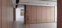 展厅活动隔断墙大堂推拉折叠门博物馆展板画廊移动隔断 木饰面 实拍图