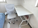 汤能优品电脑桌台式家用电竞游戏桌简约卧室书桌办公学习桌学生写字小桌子 【桌椅套装】暖白140CM+乳胶椅 实拍图