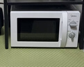 美的（Midea）【京仓次日达】家用微波炉 20L 700W大火力 均匀加热 旋钮操控 易清洁内胆 老人小孩都适用 实拍图