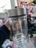 京东京造 茶杯 双层玻璃茶水分离泡茶咖啡杯子带把手大容量500ml 实拍图