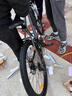 喜德盛山地自行车黑客380避震前叉21速禧玛诺变速X6铝合金车架通勤代步 黑/灰色（26款） 17寸（建议身高165-180） 实拍图