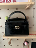 CHARLES&KEITH鳄鱼纹凯莉包手提斜挎婚包包女包生日礼物CK2-50270880-1 Black黑色 S 实拍图