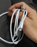 倍思智简套装U转L2.4A1.5m2条装白 + 5V/2A充电头 白 实拍图