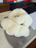 启韵 冬季纯羊毛汽车方向盘套可爱保暖短毛绒车把套皮毛一体冬天通用 白色整皮羊毛把套 实拍图