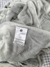 京东京造撸猫毯 法兰绒猫感A类可洗夏季午休空调毯沙发毯小灰灰 1.5x2m 实拍图