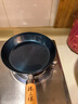 臻三环章丘手工铁锅平底煎锅烤肉煎锅无涂层不易粘锅小平底锅辅食厨具 烤蓝木把 24cm 实拍图