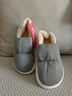 洁丽雅防水棉拖鞋男士秋冬季室内居家防滑保暖厚底踩屎感加绒全包棉鞋女 灰色【防水羽绒布，耐赃易清洗】 42-43 (适合41-42) 实拍图