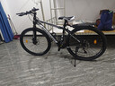 金武端自行车成人山地车公路赛车单车骑行变速超轻越野中学生初中青少年 顶配版-辐条轮-黑白色 26寸21速 实拍图