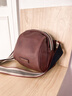 CALWAN KEODH头层牛皮包包女包单肩斜挎大容量休闲通勤胸包生日元旦礼物送女友 【咖啡色】品牌百搭简约贝壳包实用走心女生闺蜜 实拍图