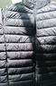 京东京造【air+零压羽绒】轻薄羽绒服男外套冬立领白鸭绒 曜石黑L 实拍图