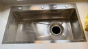 奈田（NTNO）厨房水槽大单槽洗菜盆一体盆304不锈钢加厚5.0压纹耐磨集渣洗碗槽 雅银集渣大单槽+三挡抽拉龙头 80*46cm【台控下水-加厚5.0】 实拍图