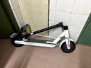 小米电动滑板车成年人代步车可折叠便携智能防爆轮胎款持久续航锂电池滑板车学生代步车神器生日送礼 白色防爆胎/加减震/APP锁车/10AH约50里 36V 实拍图