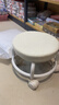 【全网爆款】椅子万向轮美缝凳子带轮旋转擦地矮凳美甲修脚凳滑轮 儿童凳-米白色款 实拍图
