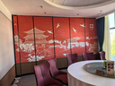 酒店餐厅活动隔断墙折叠门宴会厅超高移动屏风画廊展厅展示板 木饰面 实拍图
