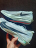 耐克男子轻便专业跑步鞋秋季公路竞速官方NIKE STREAKFLY HF6416 100白/铁架黑/薄雾黑蓝/白金色/亮深红/金属银 43 实拍图