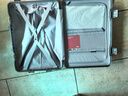 京东京造无界铝框20英寸行李箱男女 旅行箱密码箱登机皮箱学生 石墨灰 实拍图