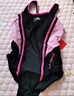 李宁（LI-NING）儿童泳衣女童连体三角泳装速干透气专业训练游泳衣516 黑粉 140  实拍图