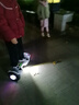 领奥智能儿童电动平衡车3-6-12岁体感10岁到15岁以上两轮自动平行车双轮成年人新款扭扭车 10吋炫光白【蓝牙+减震越野轮】 实拍图