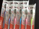 高露洁（Colgate）细毛护龈备长炭软毛成人牙刷12支家庭装款式颜色随机发货京东自营 实拍图