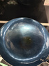 章丘铁锅正宗手工锻打铁锅无涂层物理不粘锅炒锅老式家用炒菜锅厨具轻音 标准版古法烤蓝(已干烧） 30cm 实拍图