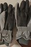 目丸保暖手套男女户外冬天骑行防寒风加绒厚触屏女防水冬季棉滑雪手套 9#深灰色 深度暖手套-男款 实拍图
