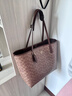 蔻驰（COACH）【品牌直供】女士CITY33经典标志大号托特包单肩包棕色拼色CV976 实拍图