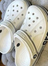 卡骆驰洞洞鞋贝雅卡骆班轻便耐磨一脚蹬休闲鞋|205089 白/深蓝-126 44 (280mm) 实拍图