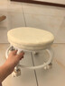 【全网爆款】椅子万向轮美缝凳子带轮旋转擦地矮凳美甲修脚凳滑轮 儿童凳-米白色款 实拍图