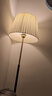 秒舒康轻奢落地灯客厅卧室床头沙发书房阅读装饰布艺氛围遥控LED立式灯 F051暖光-10瓦可调3档亮度 实拍图