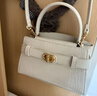CHARLES&KEITH鳄鱼纹凯莉包手提斜挎婚包包女包生日礼物CK2-50270880-1 Ivory象牙色 S 实拍图