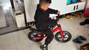 贝趣儿童平衡车1-3-6-12岁宝宝滑步车无脚踏小孩自行车男孩两轮滑行车 发泡轮 14寸 红色 适合身高100-130cm 2-5岁幼儿女孩圣诞节新年礼物 实拍图