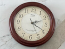 汉时（Hense） 客厅实木挂钟现代简约时钟欧式挂表时尚创意办公室石英钟表HW13 B款松木（直径32.2cm) 实拍图