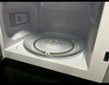 美的（Midea）快捷微波炉 家用小型 360°转盘加热 旋钮操控 易洁内胆（M1-L213B） 实拍图