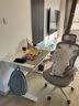 得力（deli）91025居家网椅 扶手可翻折电脑椅 旋转头枕 人体工学椅 灰色 实拍图