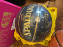 斯伯丁（SPALDING）篮球7号经典黑金训练比赛室内外通用耐磨防滑吸湿七号篮球 实拍图