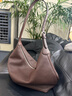 裘真新年礼物【明星推荐】经典hobo包植鞣牛皮腋下通勤休闲饺子女包 咖啡色-大号 小包/大包 实拍图