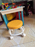 【京喜甄选】椅子万向轮美缝凳子带轮旋转擦地矮凳美甲修脚凳滑轮 儿童凳-橘色款 实拍图